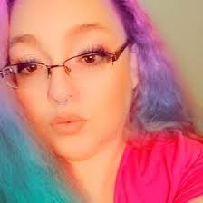 Carrie Tiller's Instagram, Twitter & Facebook