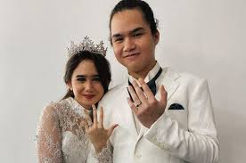 Enzy storia saat ini tengah menjalani hubungan dengan pria bernama ramadhianto danang. Benarkah Dul Jaelani Sudah Resmi Menikah Dengan Tissa Biani Mediajabodetabek Com