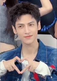 หลัวอวิ๋นซี สดใสใน WhispersOfFate