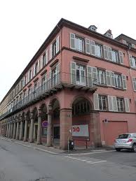 Immeuble Bordant Le Square De La Bourse A Mulhouse Immeuble Monuments Historiques Monuments