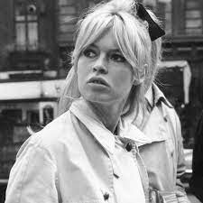 Beyond the iconic images of brigitte bardot sporting perfectly tousled updos on the red carpet brigitte bardot's life in photos. 60 Jahre Spater Krass So Sieht Brigitte Bardot Heute Aus Cosmopolitan