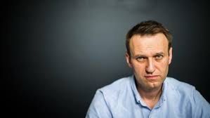 Ärzte der berliner charité gehen davon aus, dass der kremlkritiker alexej nawalny vergiftet wurde. Alexej Navalny Is Heavily Guarded In The Charite Archyde