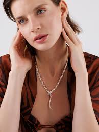 Senin harfin, senin hikayen…⭐️ Ürün Kodu:AP0011486 #BaşHarfiSen  #pırlantalıharfkolye #jestdiamond #abidinkuyumculuk