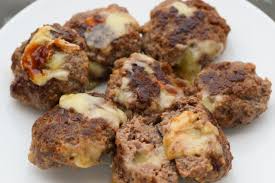 Knusprige Und Gefullte Low Carb Kase Frikadellen Rezept Rezepte Rezepte Mit Frikadellen Low Carb Kase