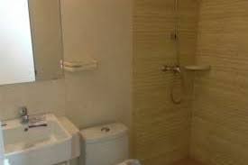 Pilihan perabotnya antara lain bak mandi, shower, keran, wastafel, hingga pintu kamar mandi. Kamar Mandi Cozy Bisa Dibangun Dalam 6 Jam