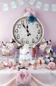 Candy Bar De Alicia En El Pais De Las Maravillas Pin By Marie Rojano On Disney S Alice And Wonderland Party Alice In Wonderland Party Alice In Wonderland Birthday Wonderland Party