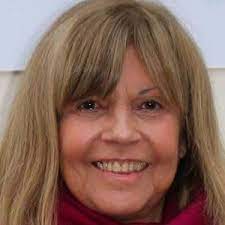 A la fin de ses études, elle entame une carrière de comédienne. Chantal Goya Pop Singer Age Birthday Bio Facts Family Net Worth Height More Allfamous Org