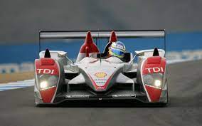Top Vehicles 700hp Diesel Audi R10 Tdi Via Reddit Audi R10 Audi Tdi