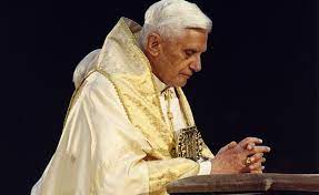 April 1927 in marktl als joseph aloisius ratzinger) ist emeritierter papst (lateinisch papa emeritus). Schwere Vorwurfe Gegen Ratzinger Zum Umgang Mit Missbrauch