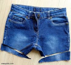 Filipa brown 8.402 views2 year ago. Cut Jean Shorts 7 Easy Ideas To Make Cut Off Denims Different From The Ordinary Sew Guide