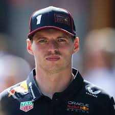 Did Verstappen fly to Milton Keynes for urgent crisis meeting at Red Bull?