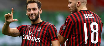 Statystyki w obecnym sezonie zawodnika hakan calhanoglu (ac mailand) występy bramki asysty kartki wszystkie rozgrywki. Barcelona Join Race For Outgoing Milan Midfielder Hakan Calhanoglu The Cult Of Calcio