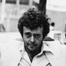He also directed theatre pieces, wrote movie criticisms and took part in the creation and development of the 'cinema novo' movement in rio de janeiro, brazil, becoming its theoretical leader and first embassador in europe. Bild Von Das Alter Der Erde Bild 3 Auf 3 Filmstarts De