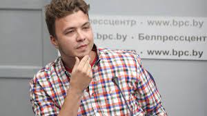 May 26, 2021 · roman protasevich is one of belarus' top media activists, said artyom shraibman, a nonresident scholar at the carnegie moscow center in minsk. Roman Protassewitsch Ich Fuhle Mich Ausgezeichnet Sagt Der Inhaftierte Blogger Welt