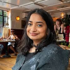 Jacqui Young's Instagram, Twitter & Facebook