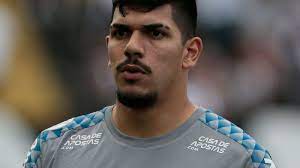 O tricolor gaúcho busca um goleiro após a saída de vanderlei e as atuações ruins do reserva imediato, paulo victor. Sportbuzz Flamengo Monitora Situacao De Goleiro Do Santos E Empresario Abre O Jogo Sobre Possibilidade