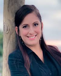 Alejandra Rose's Instagram, Twitter & Facebook