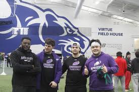 Great day at the Winter Classic today! Payton Sorensen won the Pole Vault,  Ben Davis won the 1,000, the Women's DMR of Zoe Marcus, Piper Lentz, Ava  Zielinski and Bella Lozier won,