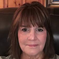 Theresa Kennon's Instagram, Twitter & Facebook