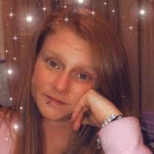 Carolyn Rink's Instagram, Twitter & Facebook