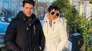 The winner of the miss world 2000 pageant, chopra is one of india's h. Happy New Year Nick Jonas Priyanka Chopra Are The Cutest As They Welcome 2021 In Style All The Way From London
