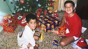 Is bunny's family still alive? Who Are Bad Bunny S Parents Meet The Ocasio Family