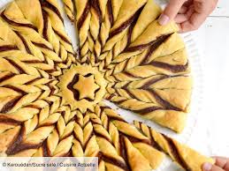 Recette Tarte Feuilletee Au Chocolat Ingredients 6 Personnes 2 Pates Feuilletees 150 Recette A Base De Pate Feuilletee Tarte Du Soleil Feuillete Chocolat