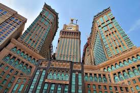 These towers are basically coming across to be the part of the king. Abraj Al Bait Towers Series Elegant Architectural Structures For Fans Of Skywalks