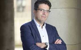 Zij nam die in ontvangst uit naam van alle belgische specialisten. Erika Vlieghe Vastberaden Dit Is Nog Niet Het Goede Moment Redactie24