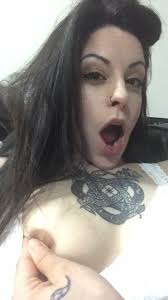 Sarah Bear at HomeMoviesTube.com