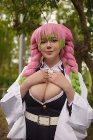 Kimetsu no Yaiba: Te encantará esta cosplayer del Pilar del Amor — Kudasai