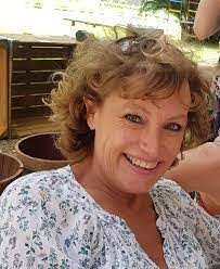 Lynne Grubb's Instagram, Twitter & Facebook