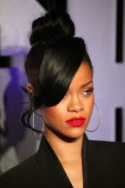 How To Style Side Swept Bangs Like 30 Of The Chicest Celebrities I Am Co In 2020 Womens Hairstyles Short Afro Hairstyles Stylish Hair