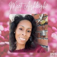 Amy Fee's Instagram, Twitter & Facebook