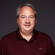 Jay Bloom's Instagram, Twitter & Facebook