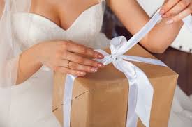 Help the happy couple begin their life together with a memorable wedding gift that lasts long after the party is over. Wedding Gifts How Much Should You Spend On A Wedding Gift Canstar