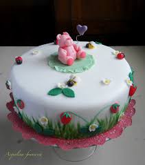 La Mia Nipotina Ha Compiuto Un Anno E Per L Occasione Ho Realizzato La Mia Prima Torta In Pasta Di Zucchero Ci Vole Idee Torta Di Compleanno Idee Torta Torte