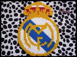 Fieltrecitos De Celenia Iman Escudo Real Madrid Escudo Punto De Cruz Manualidades
