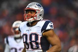 Maybe you would like to learn more about one of these? Martellus Bennett Contract Details New Packers Te Has Just 3 85m Cap Hit In 2017 Acme Packing Company
