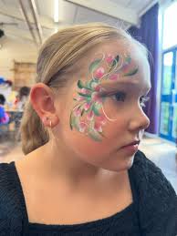 Floral patterns are always a firm favourite! 💕