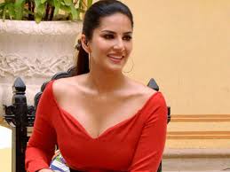 Последние твиты от sunnyleone (@sunnyleone). Sunny Leone Slaps Reporter In Gujarat Oneindia News