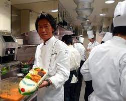 たいめいけん 三代目 ｊｒ上野駅構内店のお子様ランチ やはりお皿は新幹線 来年１月には更なるレベルアップしたお子様ランチを計画中です お子様ランチ お皿 たいめいけん