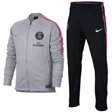 Pink anzug definitiv aus der masse hervorsticht. Psg Paris Saint Germain Prasentationsanzug 2018 19 Nike