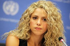 Shakira — слушать песни онлайн. Shakira Says Vocal Cord Injury Led To Depression