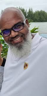 Wavel pan koz ditou lo pri lavi amelyor lavi kreol Me Plito zis building ek  beton