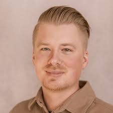 Manuel Frank's Instagram, Twitter & Facebook