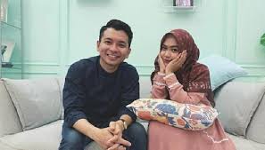 Check spelling or type a new query. Ria Ricis Trending Di Twitter Netizen Jodohkan Dengan Reza Surya Seleb Tempo Co