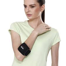 A tennis elbow is the most common cause of elbow pain. Buy Tynor Tennis Elbow Support Pain Relief Forearm Elbow Medium Online At Low Prices In India Amazon In