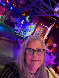 TONIGHT! Enjoy a great meal and two champagne toasts with Mighty Holler.  Lonigans Saloon Nightclub & Grill, An Irish Pub