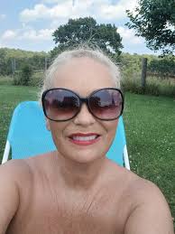 Hi everyone, I'm new here. Introducing myself with a favorite meme.